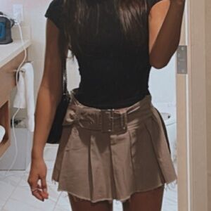 Emory Park Taupe Mini Skirt with Belt
